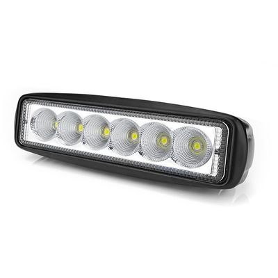 18W Auto SUV Truck Driving Light Luz de inundação Luz de trabalho LED